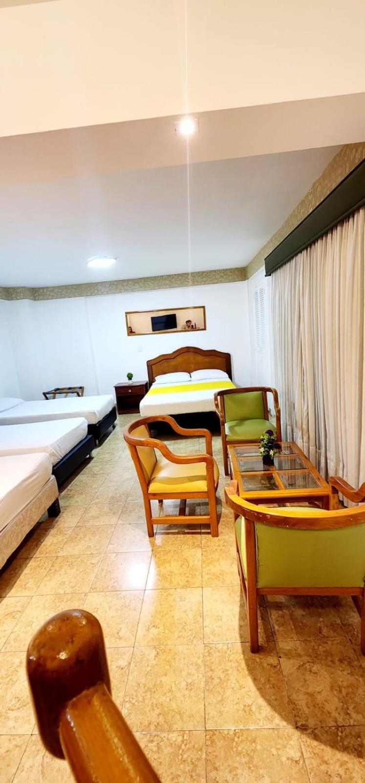 Hotel Laureles 70 Medellin Exterior photo