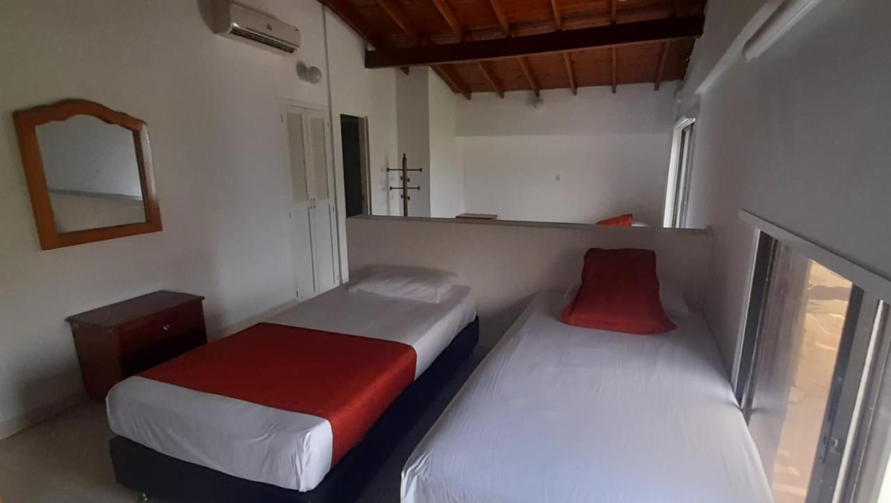 Hotel Laureles 70 Medellin Exterior photo