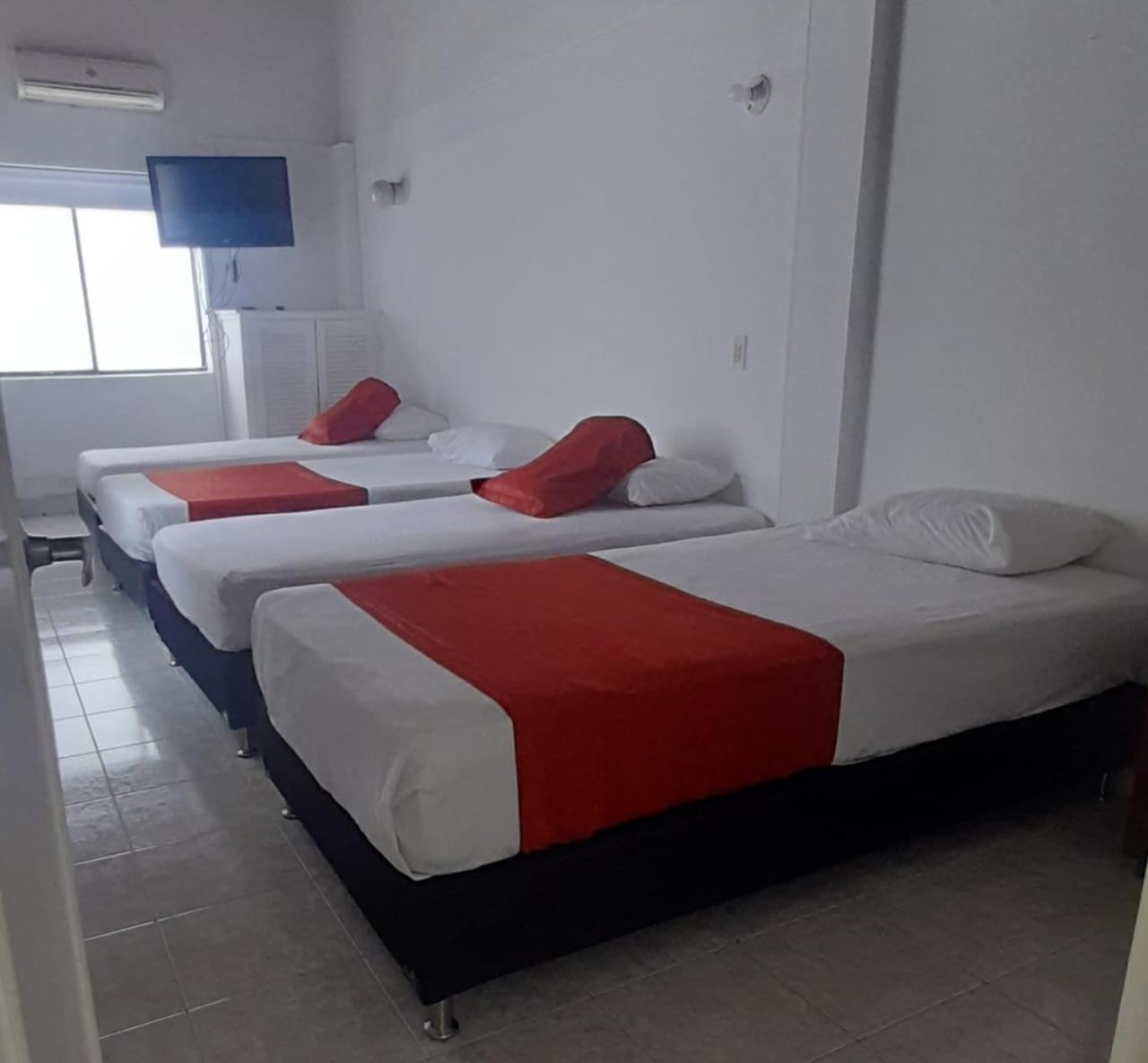 Hotel Laureles 70 Medellin Exterior photo
