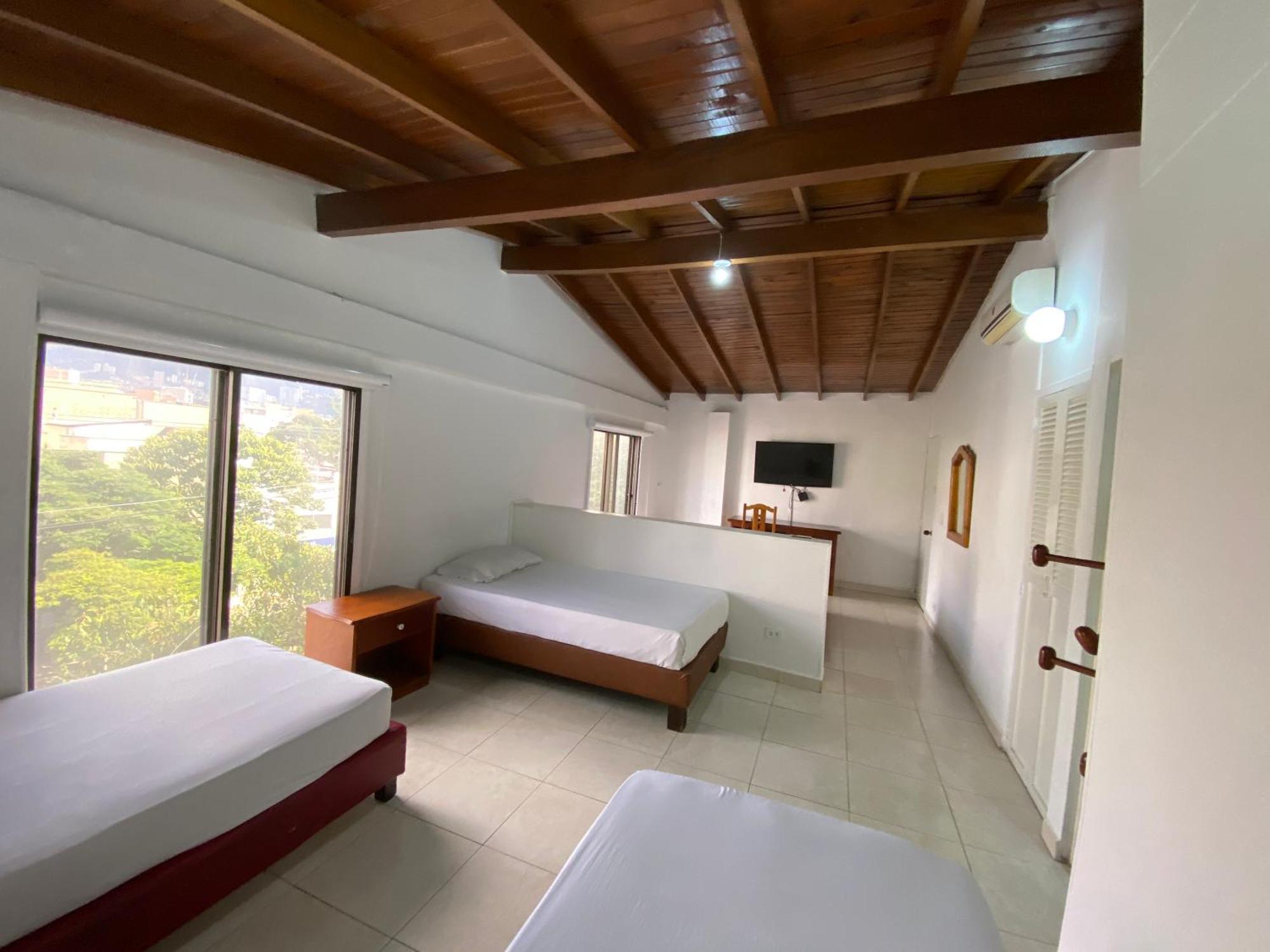 Hotel Laureles 70 Medellin Exterior photo