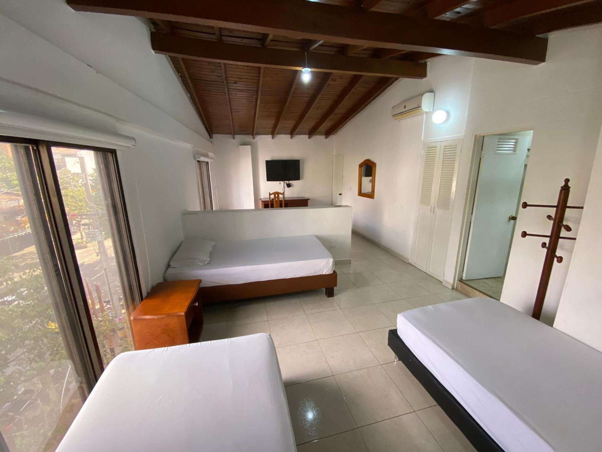 Hotel Laureles 70 Medellin Exterior photo