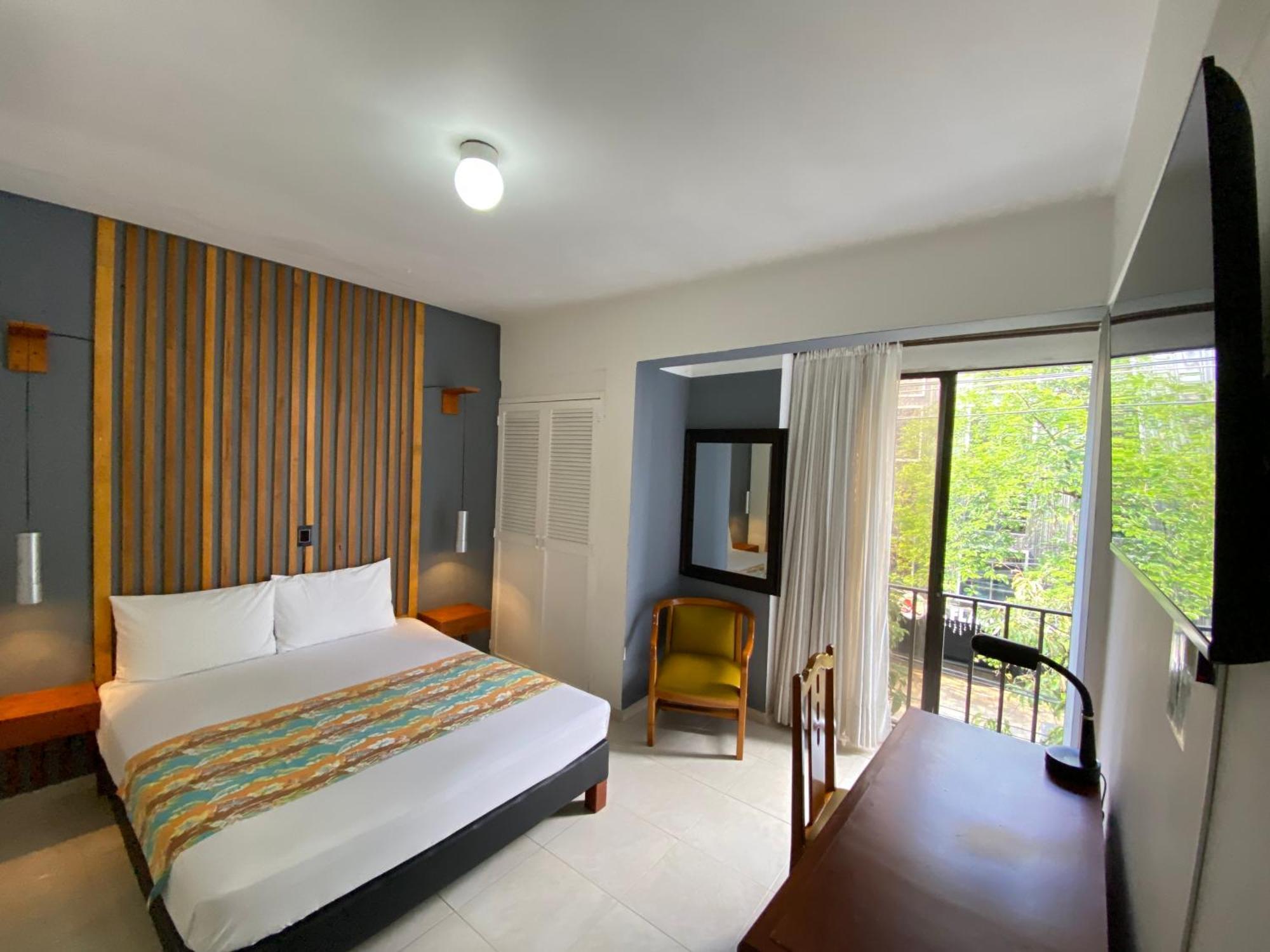 Hotel Laureles 70 Medellin Exterior photo